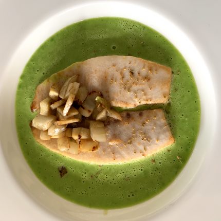 SWORDFISH WITH PEAS, FENNEL AND POLLEN